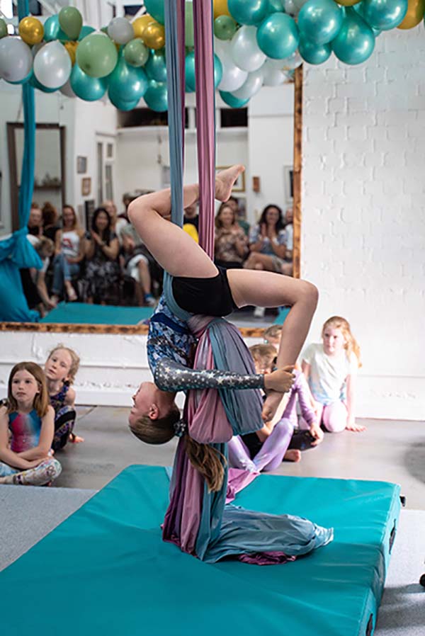 Read more about the article Why should your kids try our circus classes? By Kelly Courtney